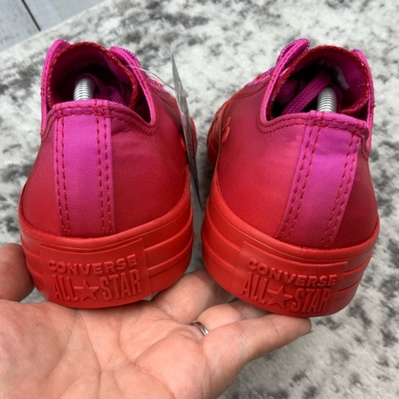 NIB Converse CTAS OX ombre women's sneakers - Picture 3 of 6